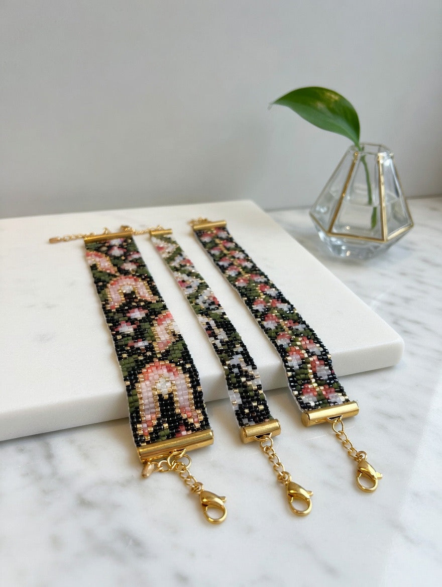 Braccialetto "Via fiori scuri"