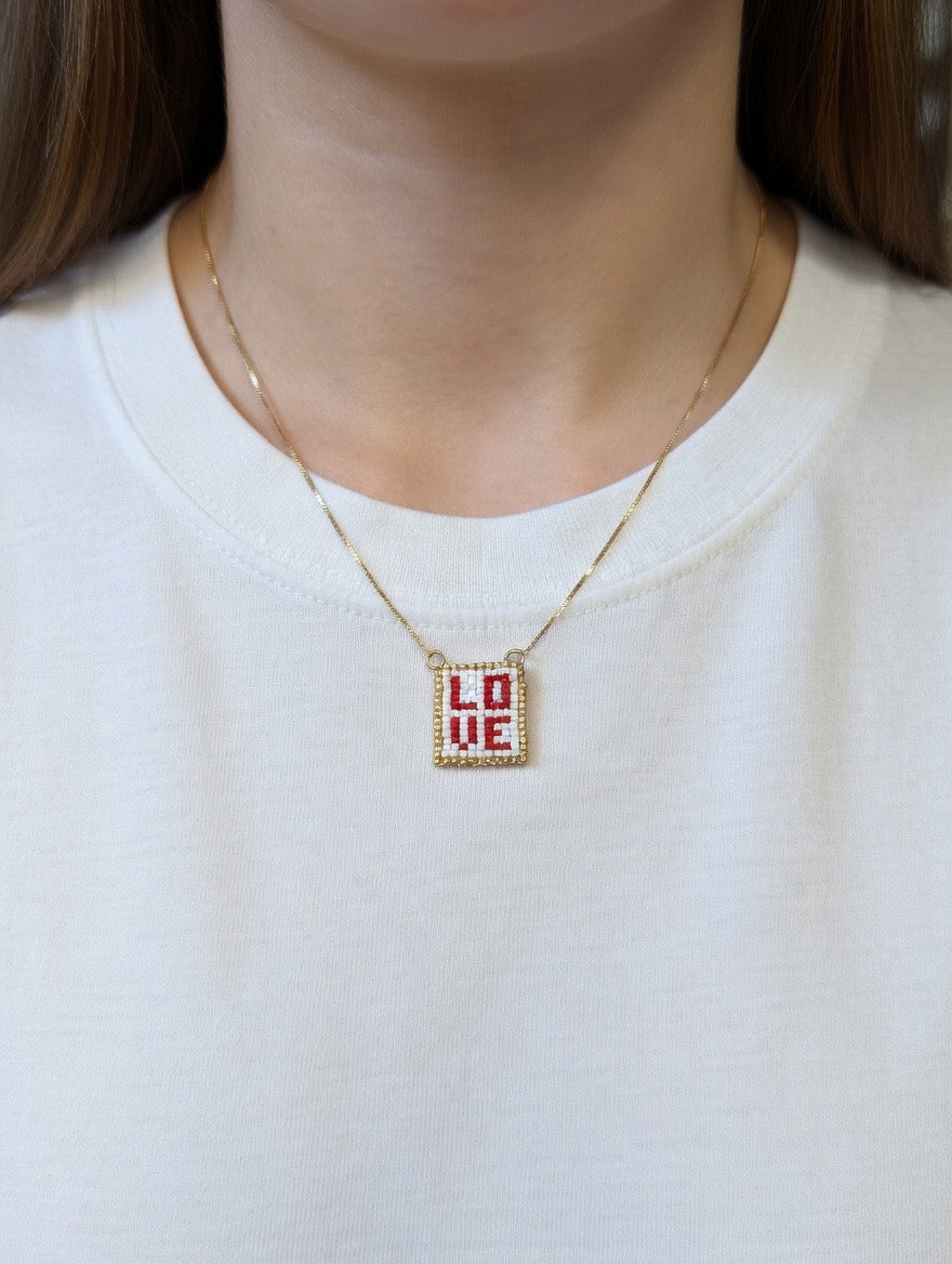 Collana "L-O-V-E"